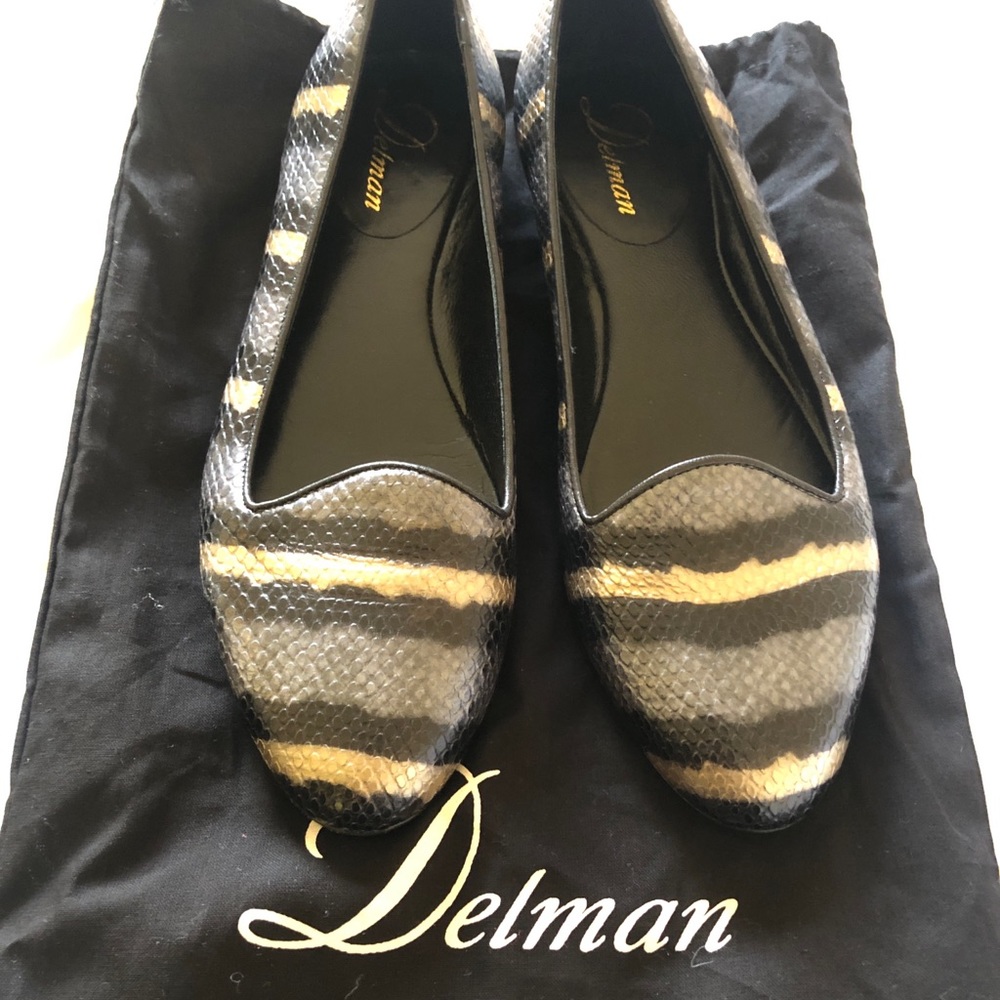 Womans Size 9 Delman Multicolored Flats. Snake skin texture.